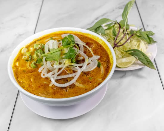 207. Curry Chicken Rice Noodle Soup / Hủ Tiếu Cari Gà / 咖哩雞粉